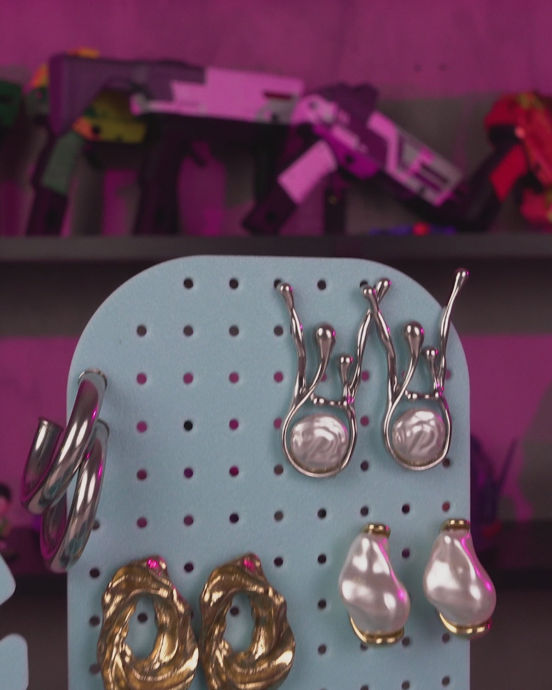 Pretty Pillars – Jewelry and Makeup Organizer