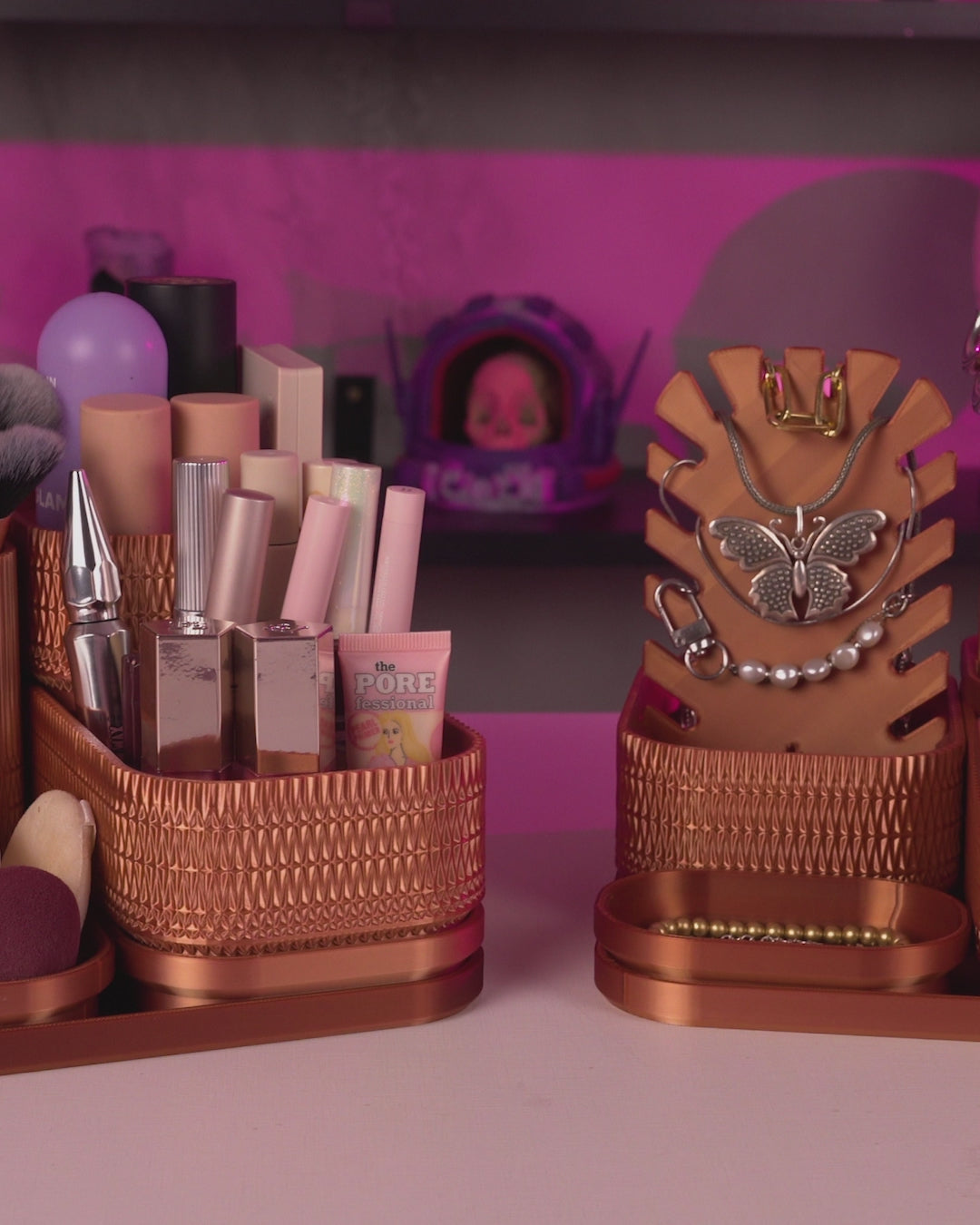 Chisel Chic – Jewelry and Makeup Organizer